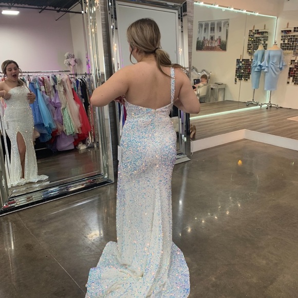 Sherri Hill Prom Dress Size 10 - Picture 4 of 4